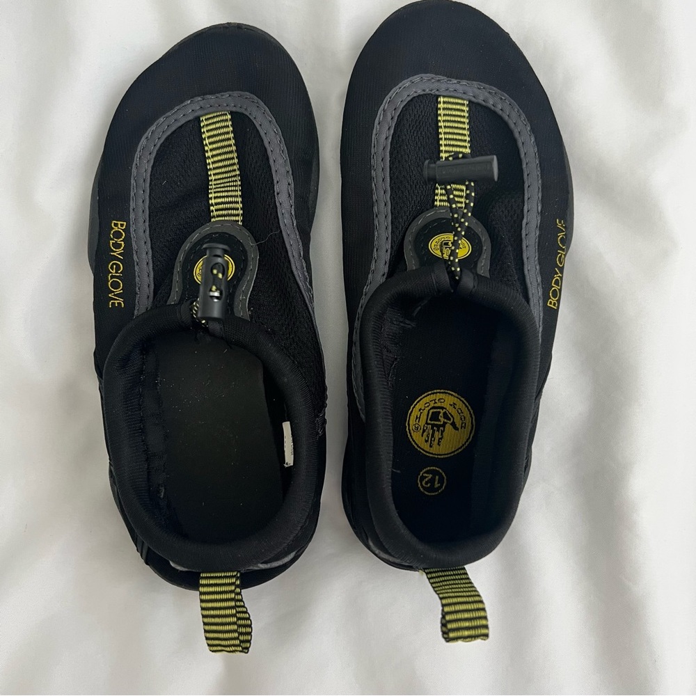 Body Glove Water Shoes, Size 12
